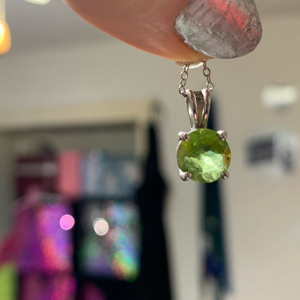 Sterling Silver Peridot Pendant Necklace